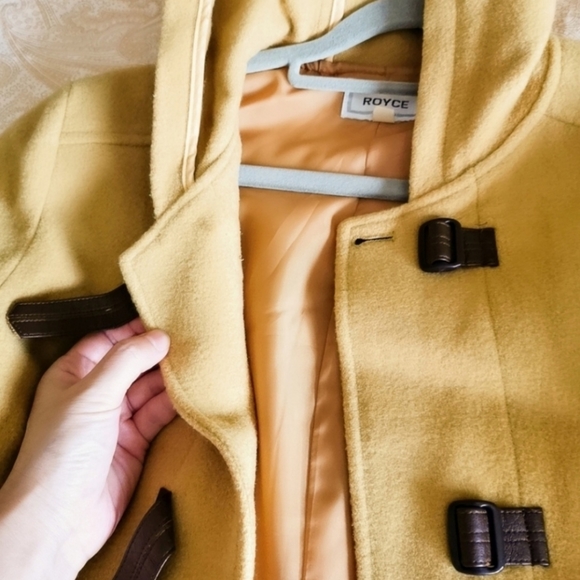 Golden tan wool-blend buckle hooded car coat - Picture 3 of 9